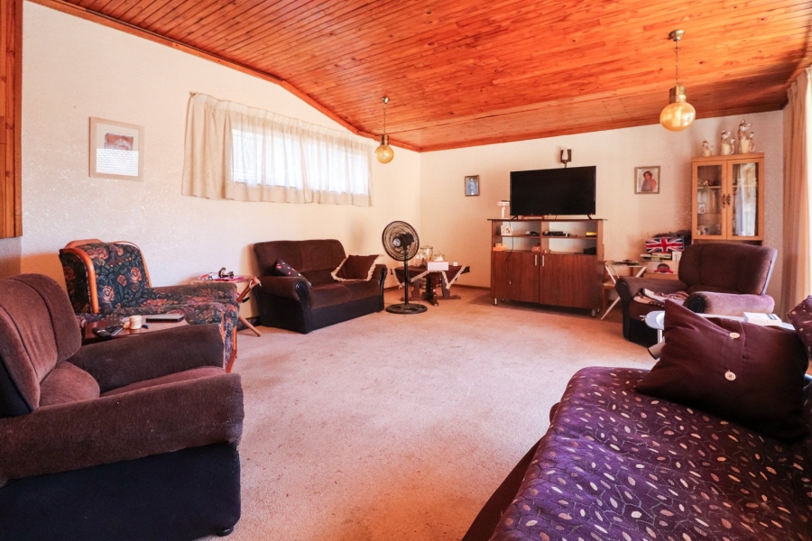 4 Bedroom Property for Sale in Flimieda North West